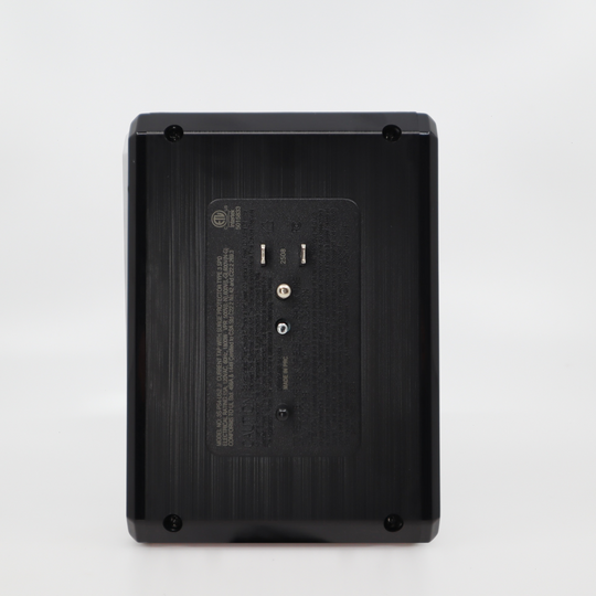 III Series \\ Power 4-Outlet Surge Protector, Graphite Gray