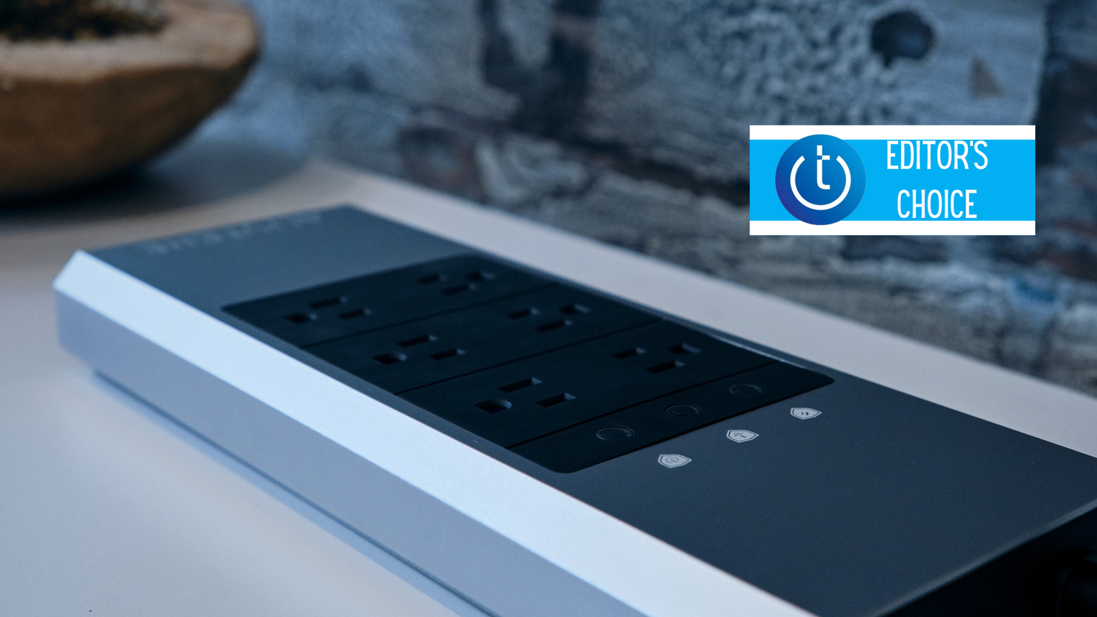 How to Pick the Best Surge Protector Austere