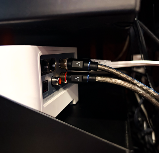 V Series Audio Interconnect Cable 2.0m