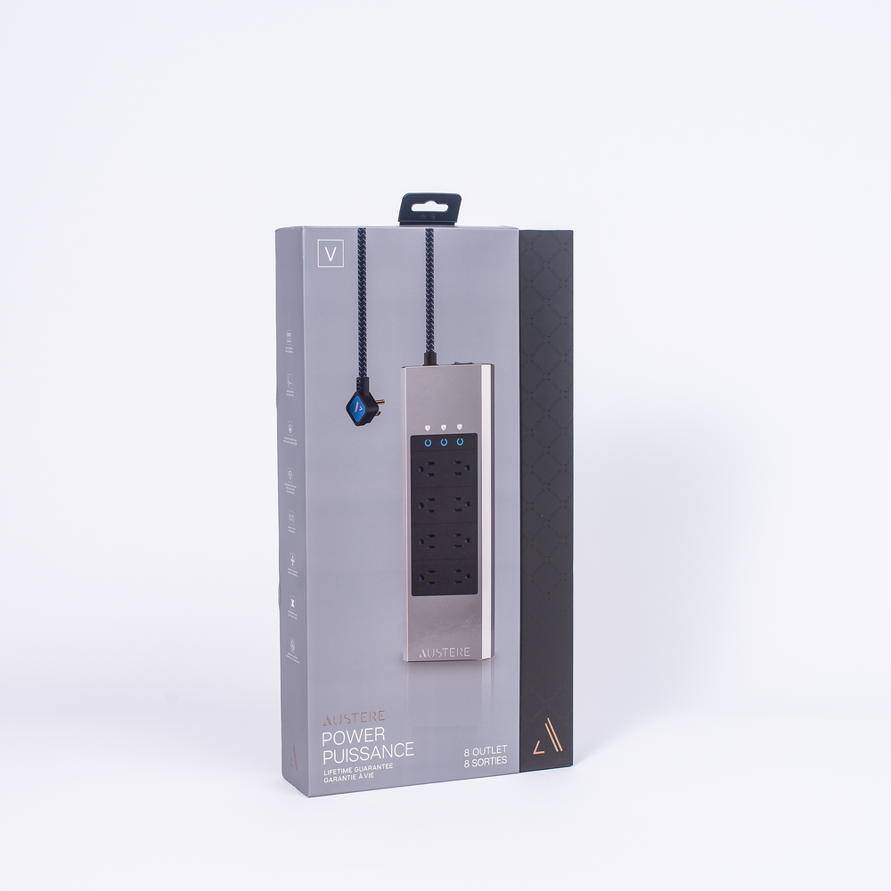 V Series \\ Power 8-Outlet With Omniport USB