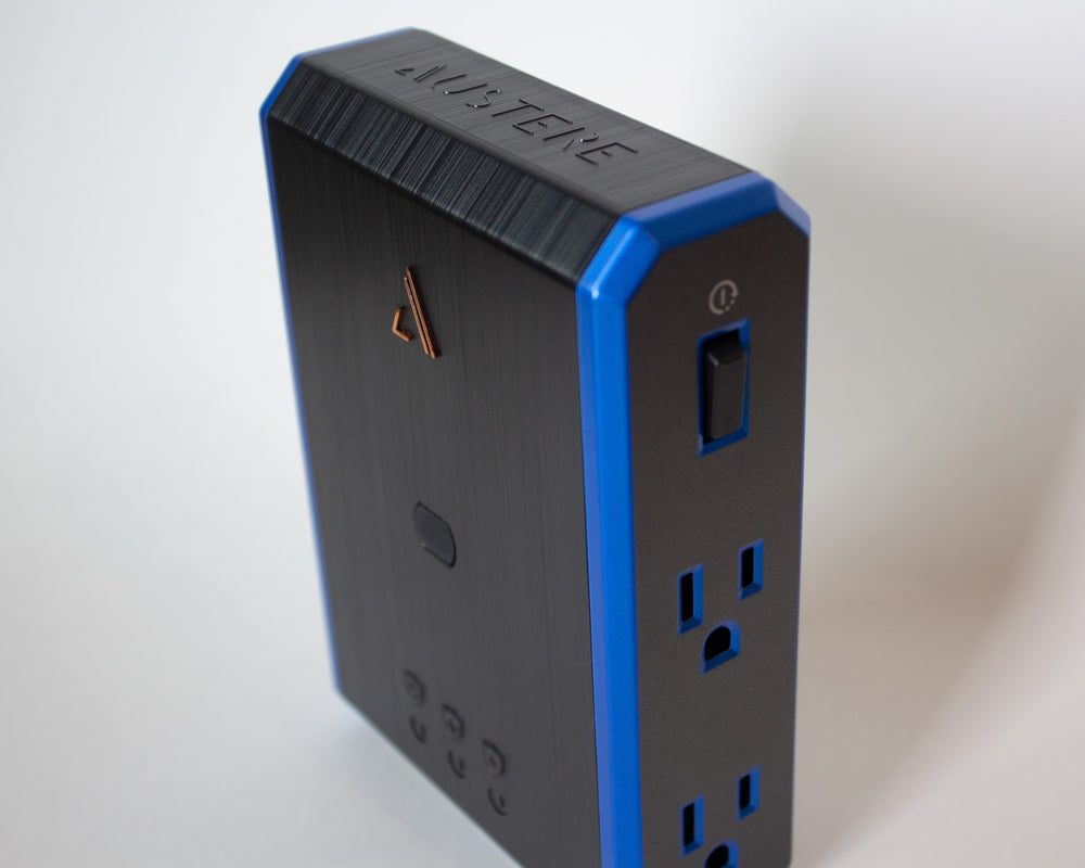 V Series \\ Power 4-Outlet With Omniport USB & 20W USB-C PD Ports